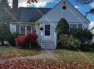 604 Chalmers St, Flint, MI 48503