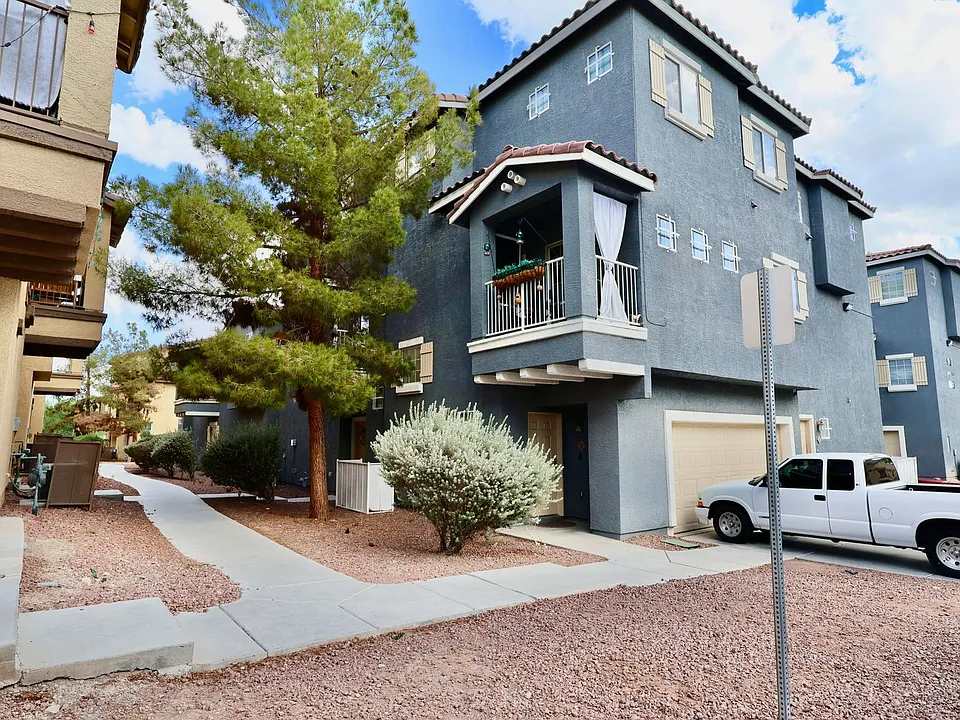 5920 Palmilla St #5