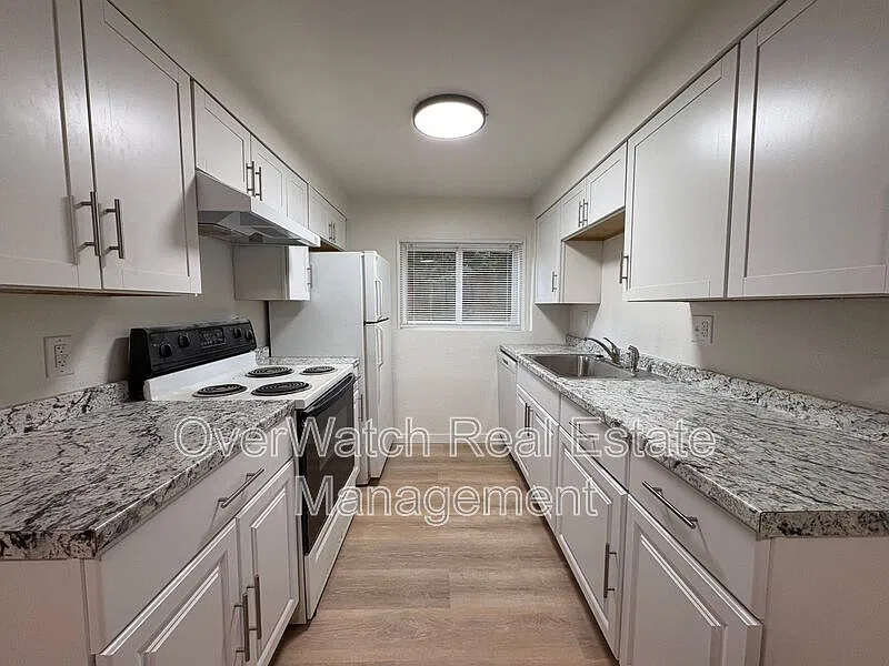 2 bed, 1.0 bath, 900 sqft, $1,400 — Photo 4