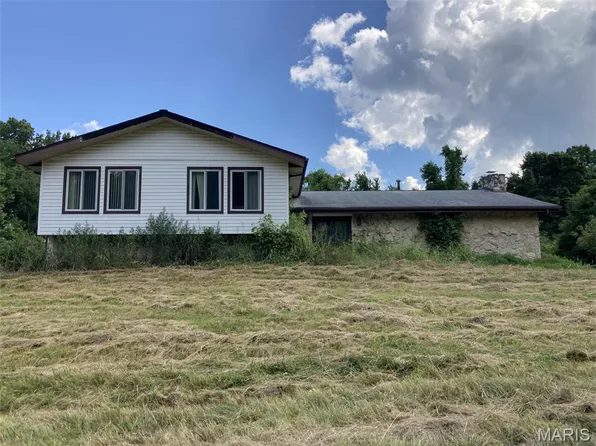 930 Broken Arrow Dr, Labadie, MO 63055