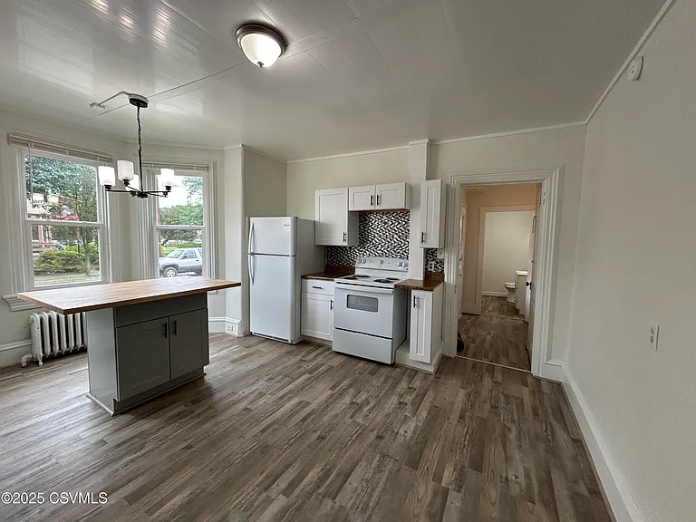 738 N 4th St #1 — Photo 3