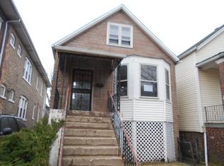 8055 S Houston Ave, Chicago, IL 60617