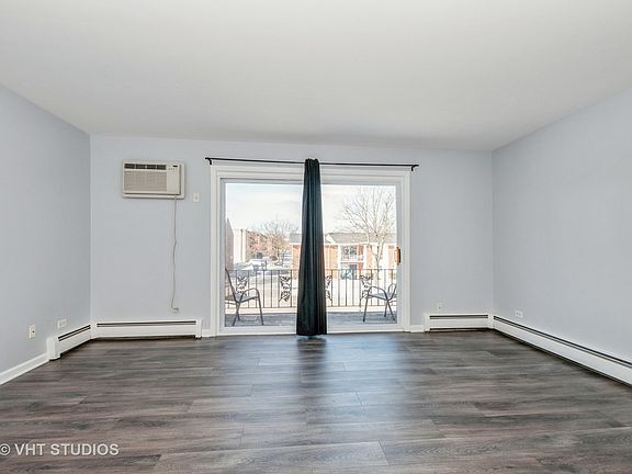 4th image of 12817 S Carriage Ln #7