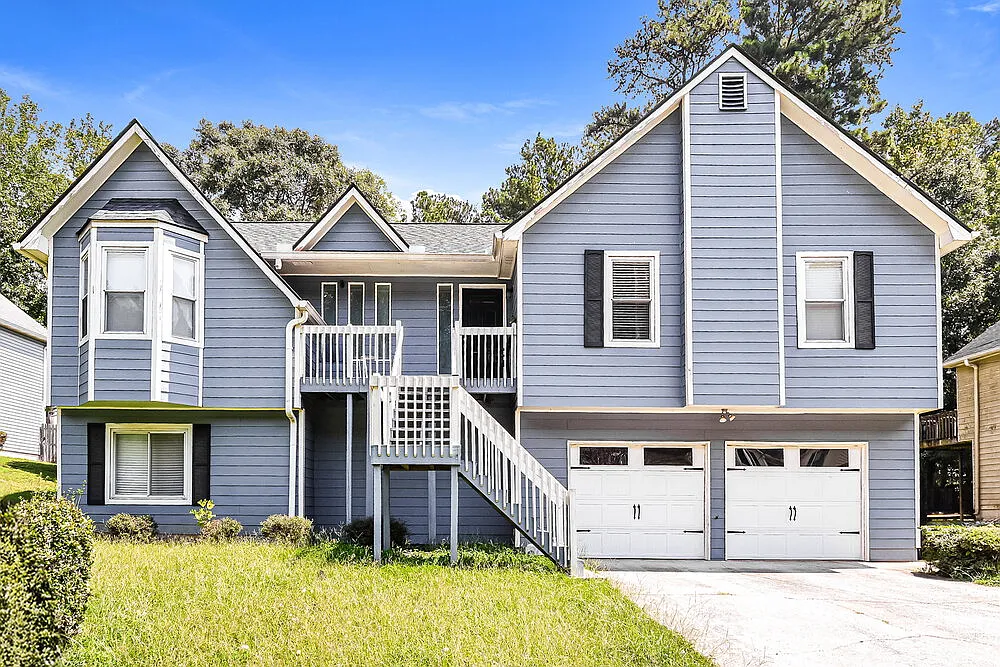 3 bed, 2.0 bath, 2037 sqft, $2,480 — Photo 1
