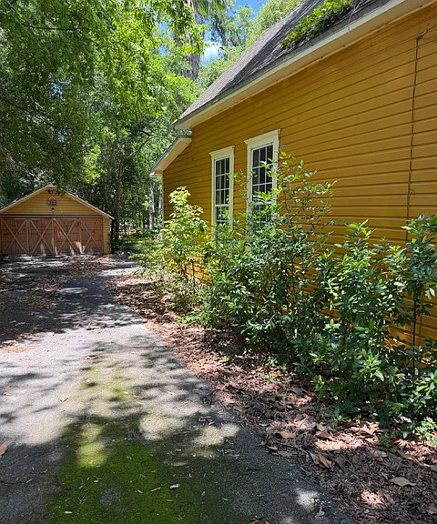 24328 W US Highway 27 — Photo 3
