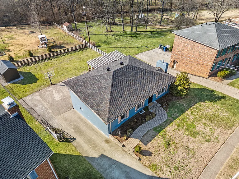 4357 Clemens Dr — Photo 39