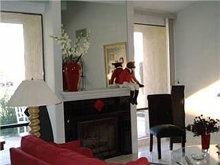 GREAT ROOM FRPLC