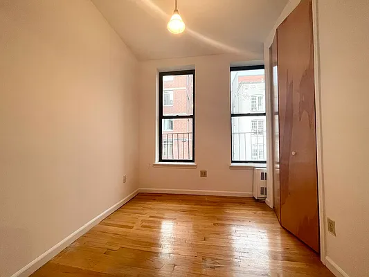 Rented by Century 21 Premier  | media 6