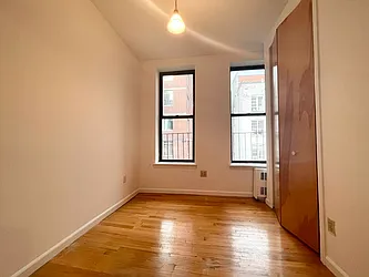 Rented by Century 21 Premier 