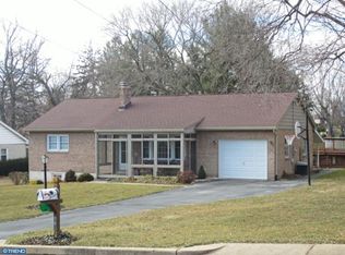 863 Beach St, Reading, PA 19605