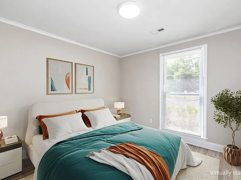 11 Highland Ave — Photo 51