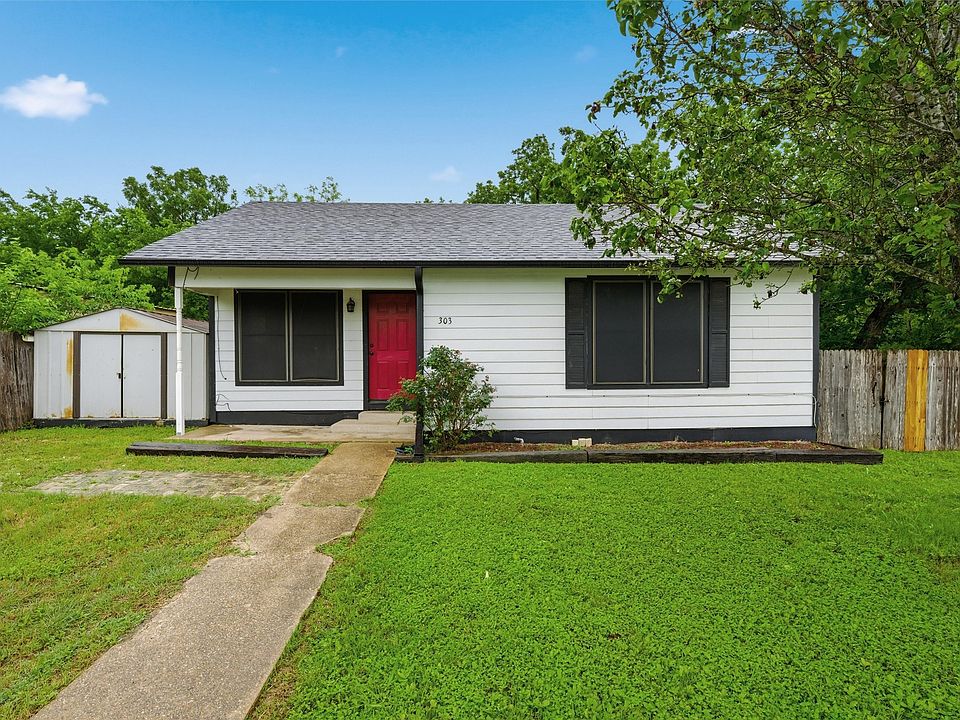 1st image of 303 N Milam St