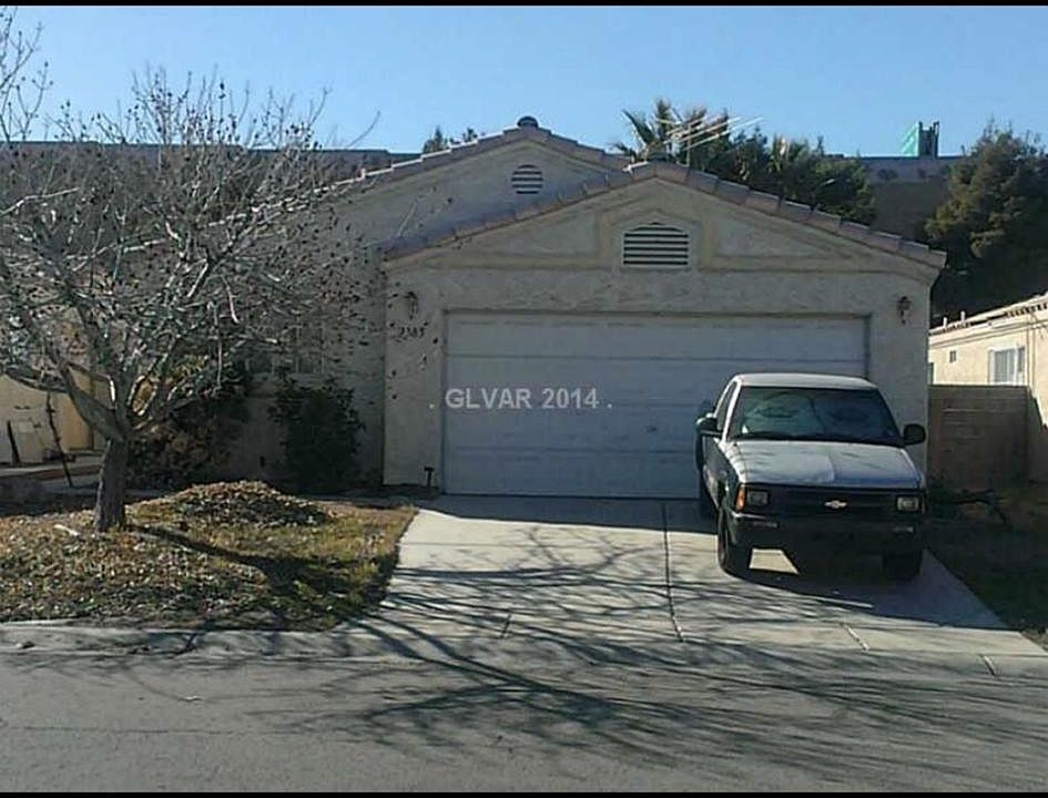 2nd image of 2185 Saint Paul Way