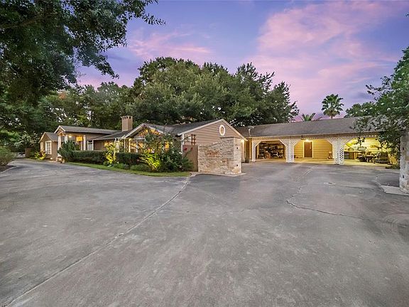 2nd image of 417 Hillcrest Dr