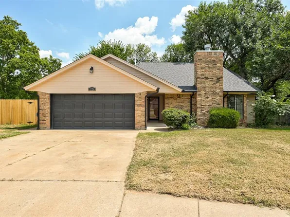 1724 Magnolia Ln, Edmond, OK 73013