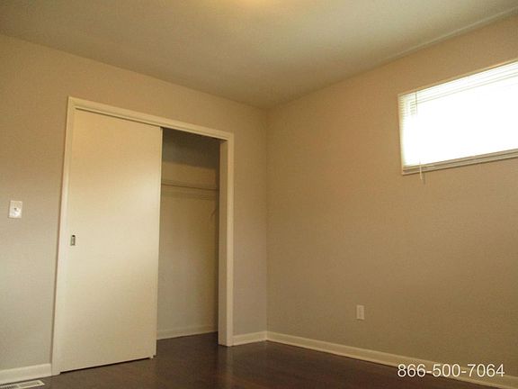 5th image of 23 S Westlawn Ave