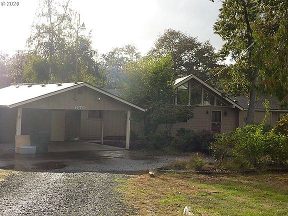 2nd image of 670 Echo Dr