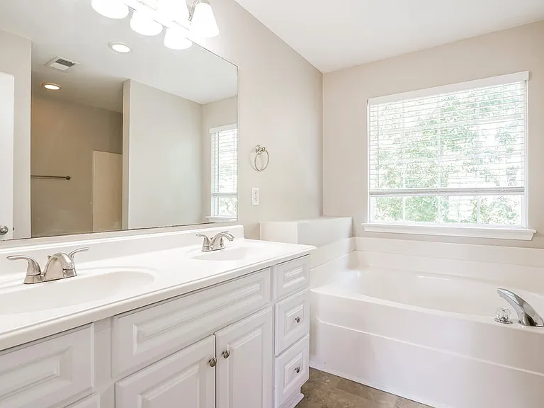 1245 Canyon Ridge Ct — Photo 12