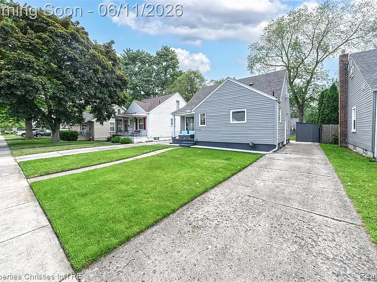 3318 Prairie Ave — Photo 21