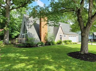 10279 Smugglers Cv, Aurora, OH 44202