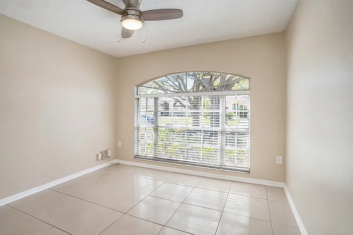 12712 Longcrest Dr — Photo 11