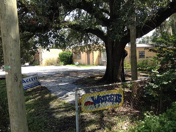 4th image of 816 Maydell Dr