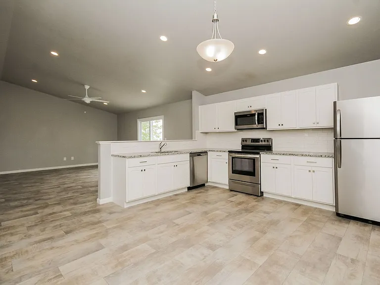1335 Sturgeon Point — Photo 16