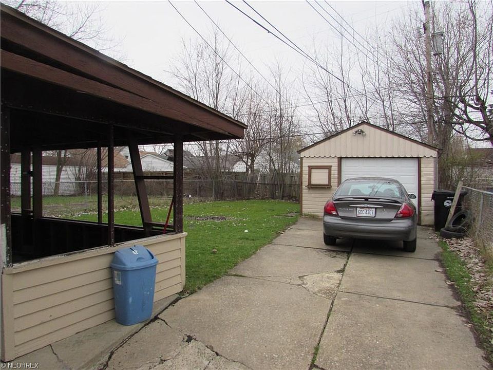 2nd image of 12601 Sobieski Ave