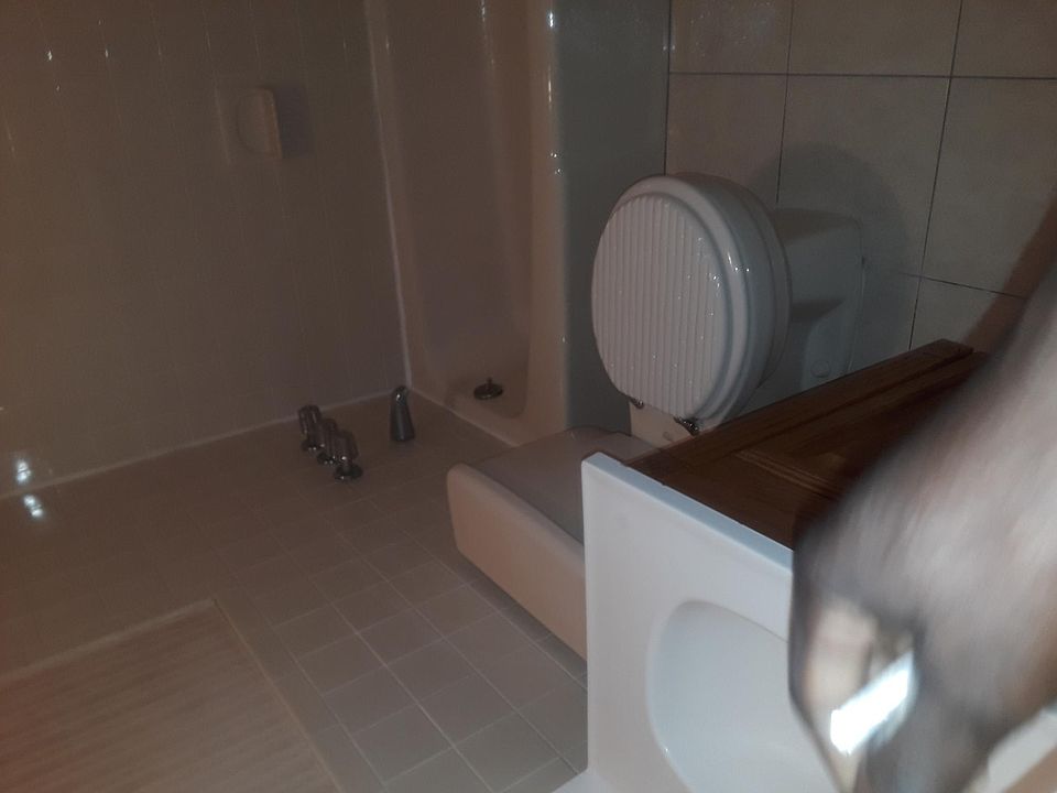 2nd image of 1054 E 217th St #2