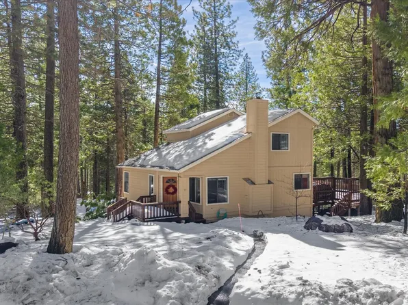 15 Mill Creek Cir, Arnold, CA 95223