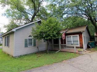 308 N Seymour Rd, Flushing, MI 48433