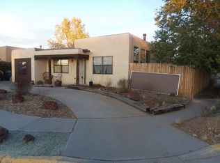1243 Calle La Mirada, Santa Fe, NM 87507