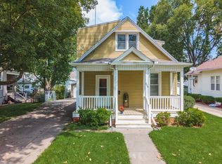 809 W Oakland Ave, Bloomington, IL