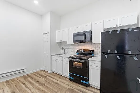 6320 Vine St #1 — Photo 4