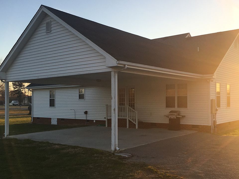 2nd image of 18167 Sedley Rd