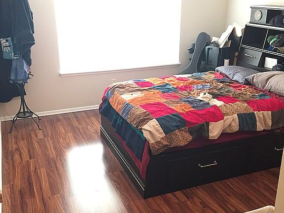 11x13 bedroom downstairs