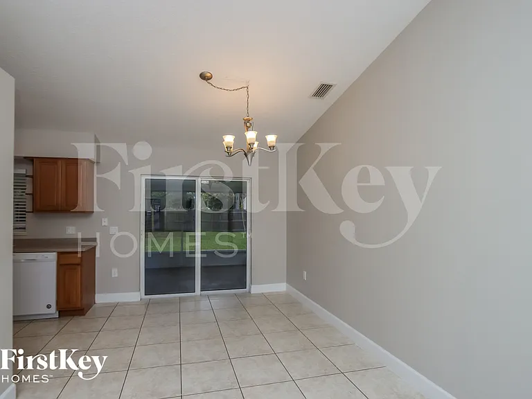 914 Caligula Ave SE — Photo 5