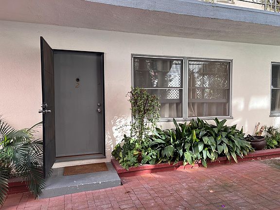 3rd image of 1207 Horn Ave APT 2