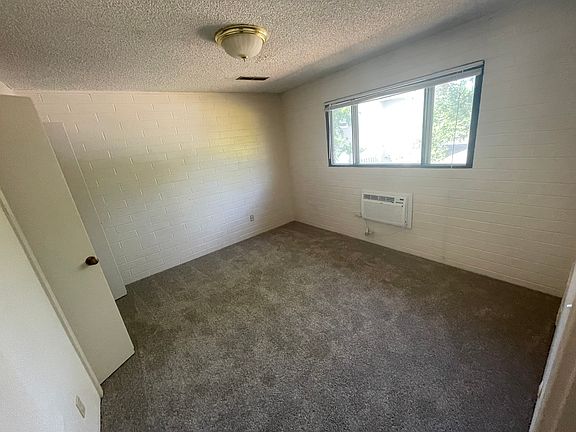 5th image of 1030 Berrum Ln