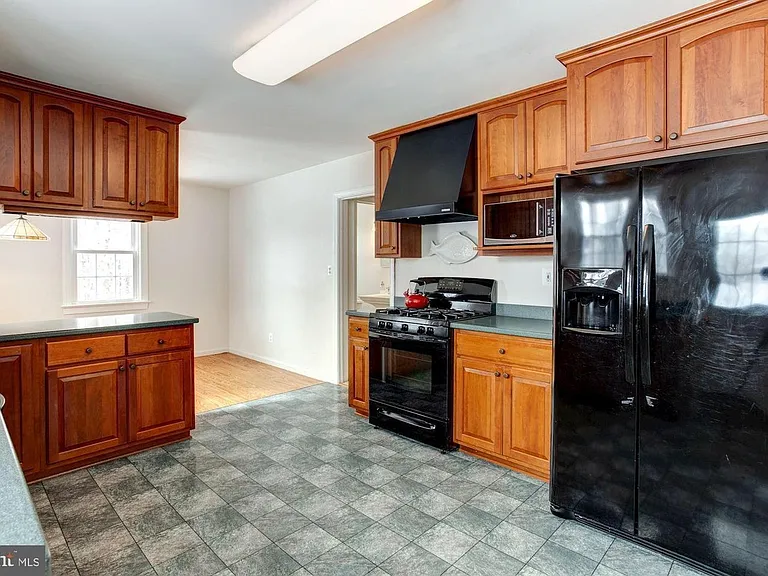 9331 Whiskey Bottom Rd — Photo 26