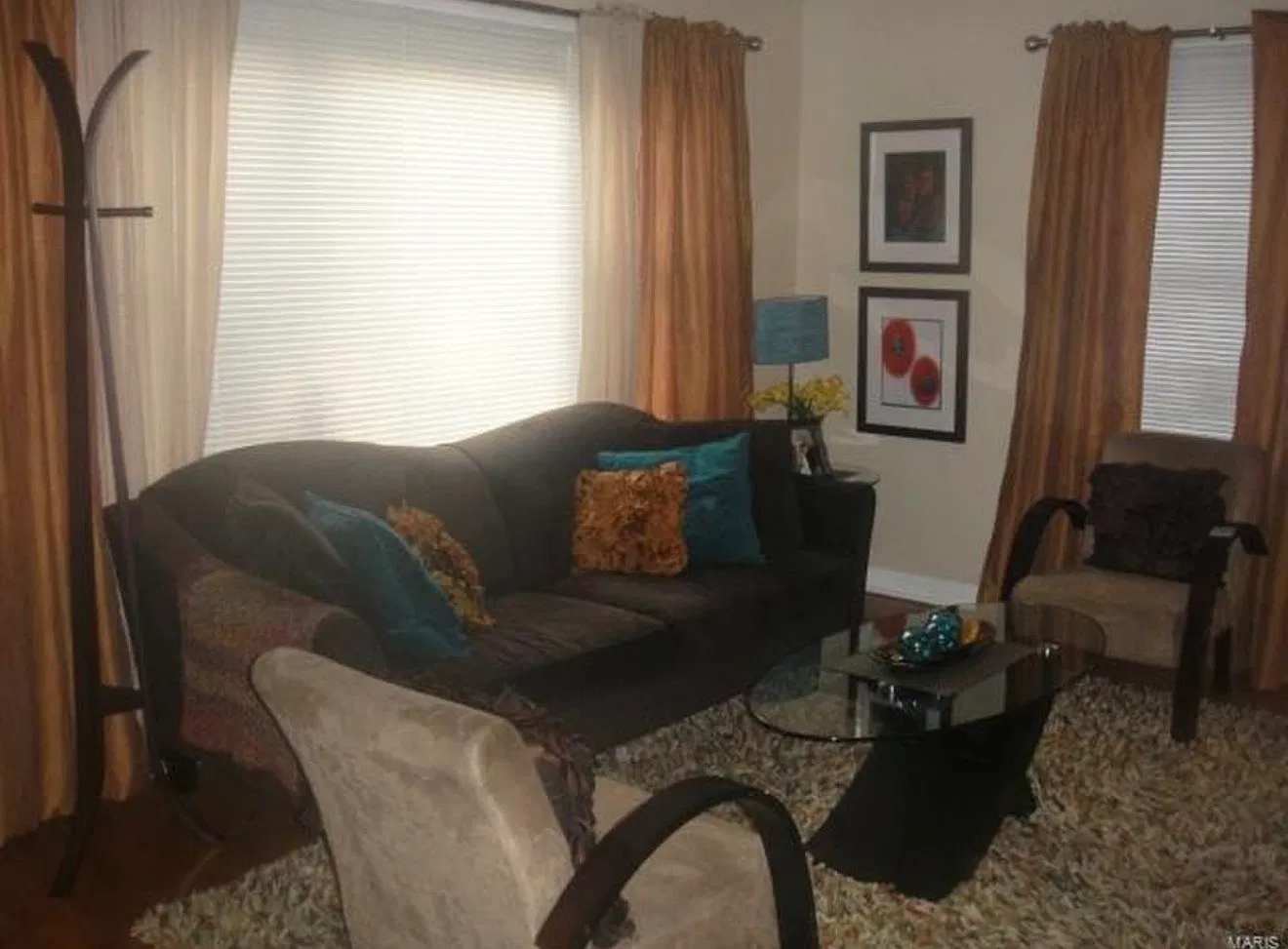 3 bed, 912 sqft, $1,495 — Photo 2