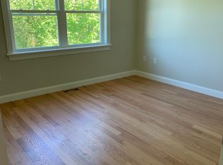 102 New Salem St #A, Wakefield, MA 01880