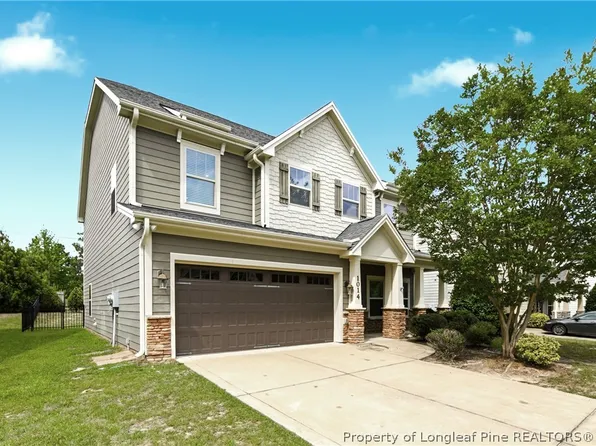 1014 Micahs Way N, Spring Lake, NC 28390