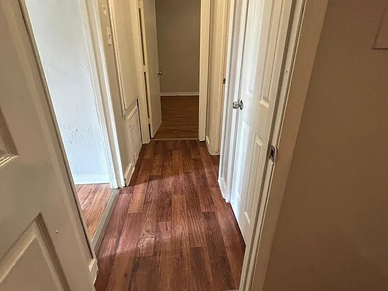 2318 Pacific St — Photo 5