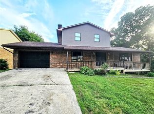 7 S Lake Dr, Parkersburg, WV 26101
