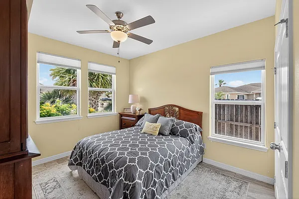 4 bed, 2270 sqft, $3,400 — Photo 4