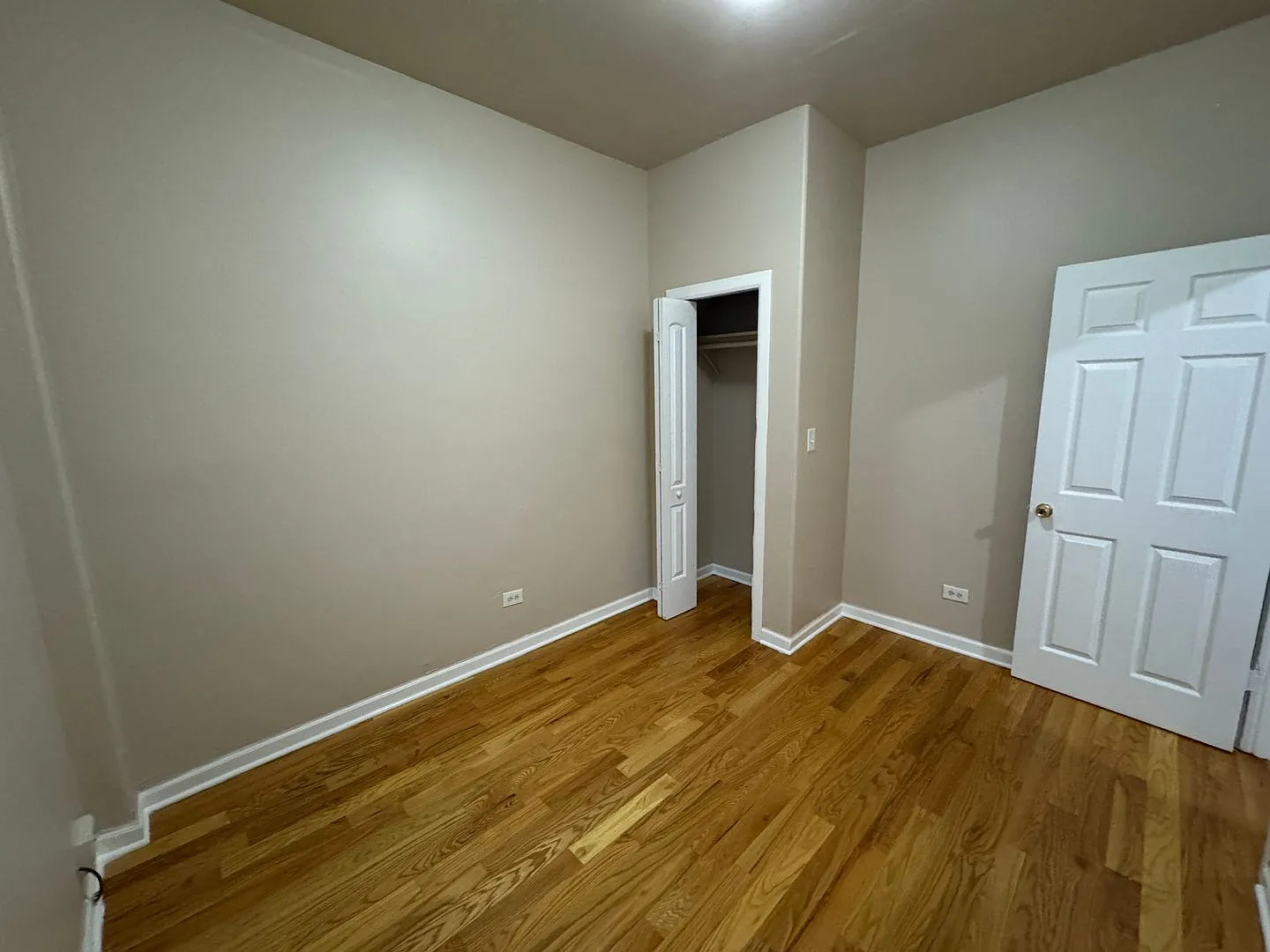 2 bed, $1,000 — Photo 2