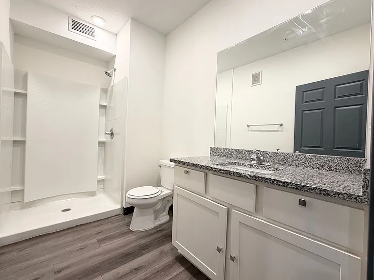 The Eastview — Photo 18