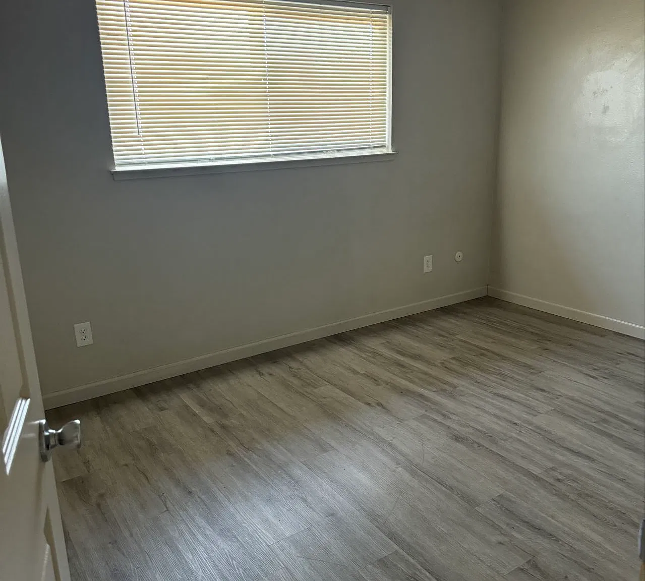 2 bed, 950 sqft, $1,800 — Photo 4