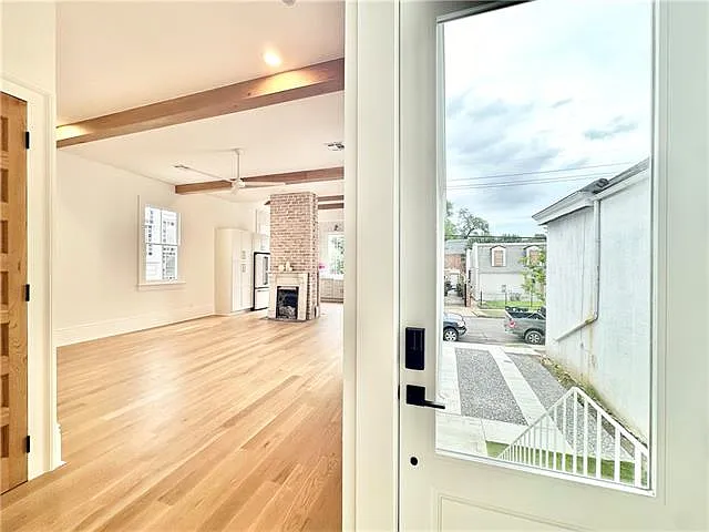 1506 Calhoun St — Photo 6